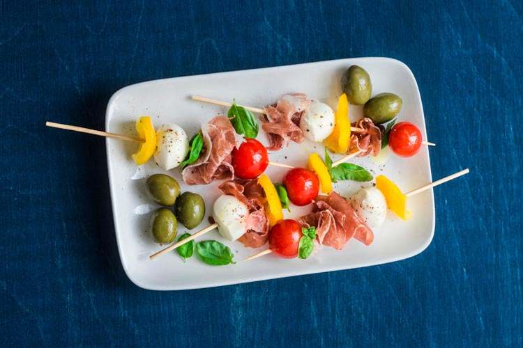 Готовим Appetiziers Antipasto Kabobs