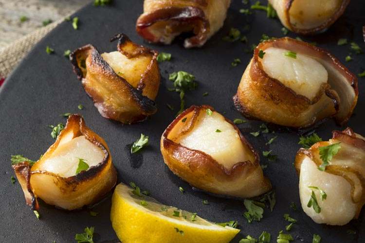 Готовим Appetiziers Prosciutto-Wrapped Scallops