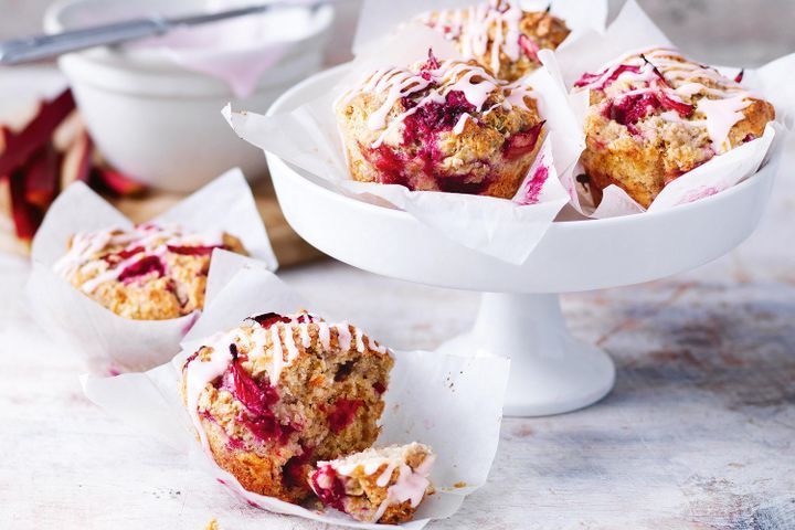 Готовим Desserts Gluten-free rhubarb and raspberry muffins
