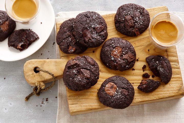 Готовим Desserts Salted chocolate cookies