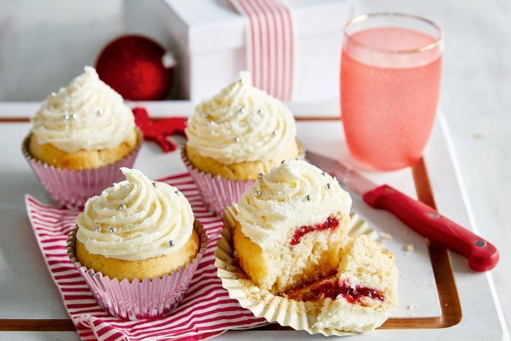 Готовим Desserts White Christmas lamington muffins