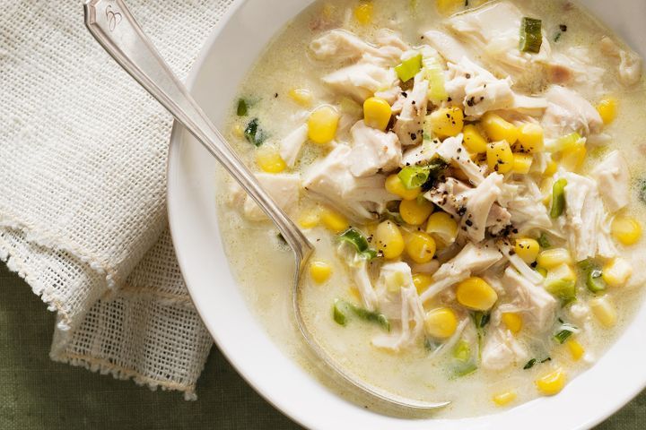 Cooking Meat Creamy chicken and corn soup