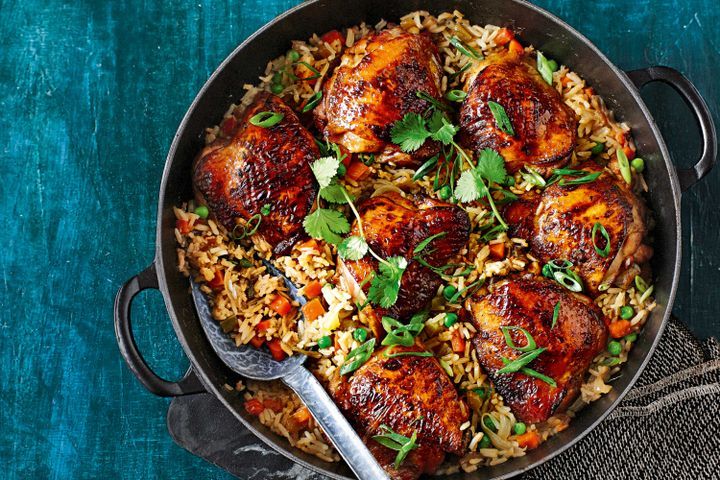 Cooking Meat One-pan sticky chicken and fried rice