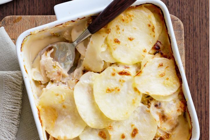 Cooking Meat Reduced-fat chicken and leek potato bake