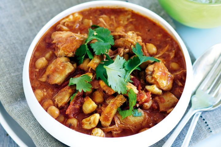 Cooking Meat Slow-cooker chicken and chickpea curry