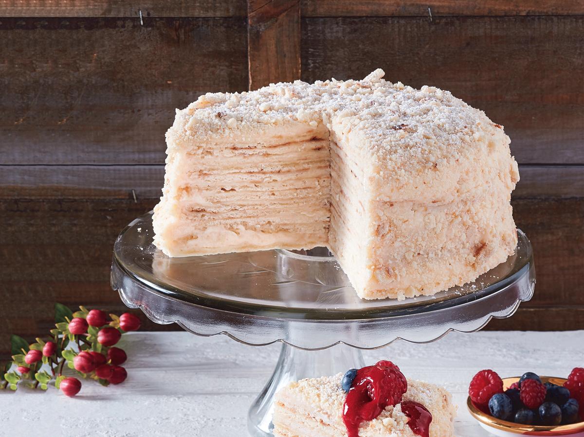 Готовим Desserts Almond-Raspberry Layer Cake