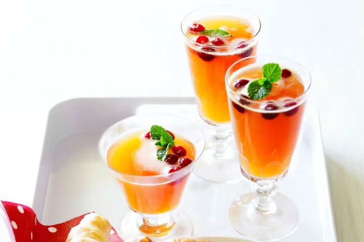 Cooking Coctails Apricot cranberry bellinis