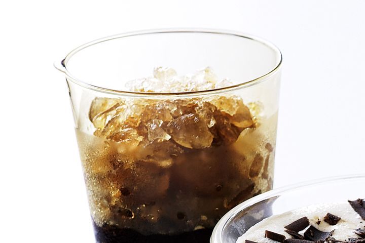 Cooking Coctails Chilled long black with coffee crush