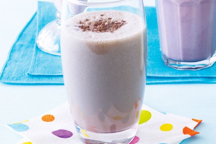 Cooking Coctails Choc-malt banana milkshake