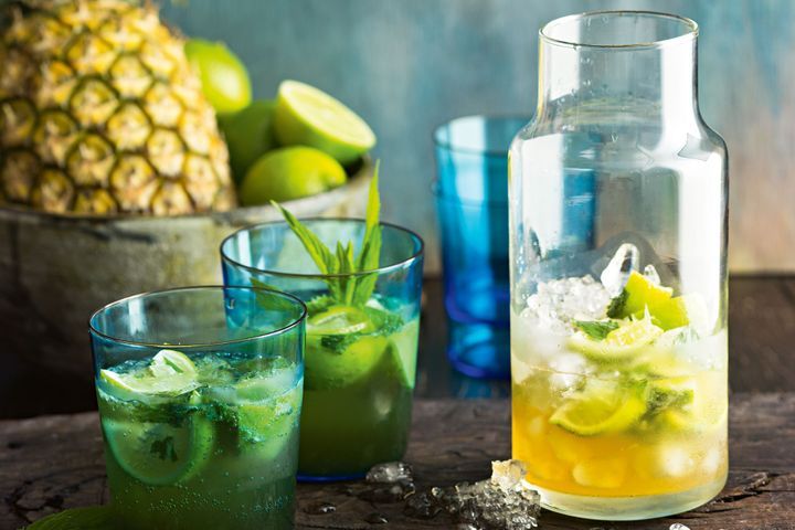 Cooking Coctails Lime and coconut caipirinha