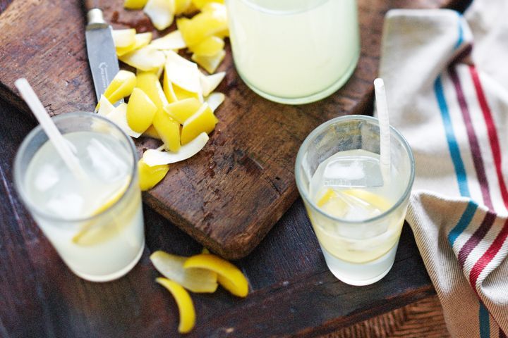 Cooking Coctails Meyer lemon fizz