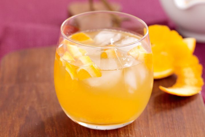 Cooking Coctails Orange & vermouth crush