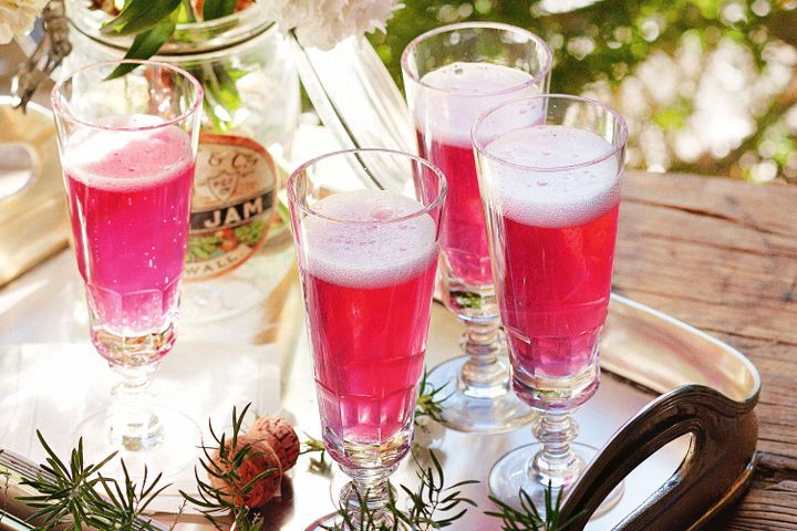 Cooking Coctails Rhubarb spritz