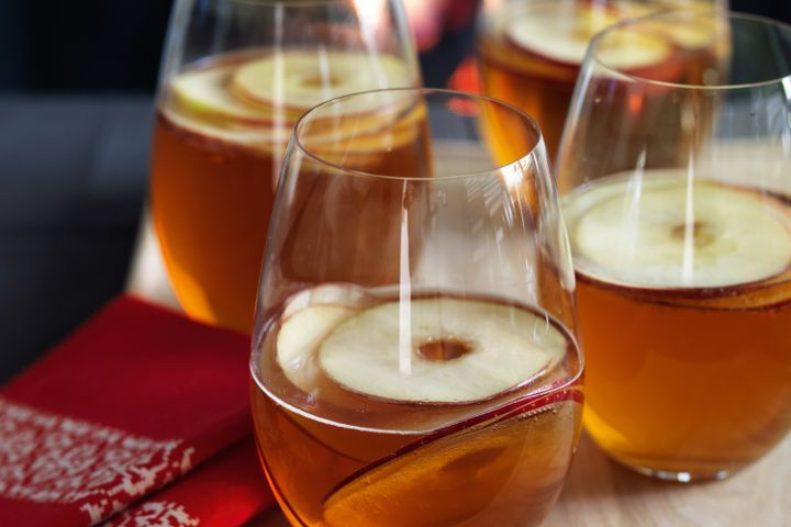 Cooking Coctails Wassail (Spiced cider)