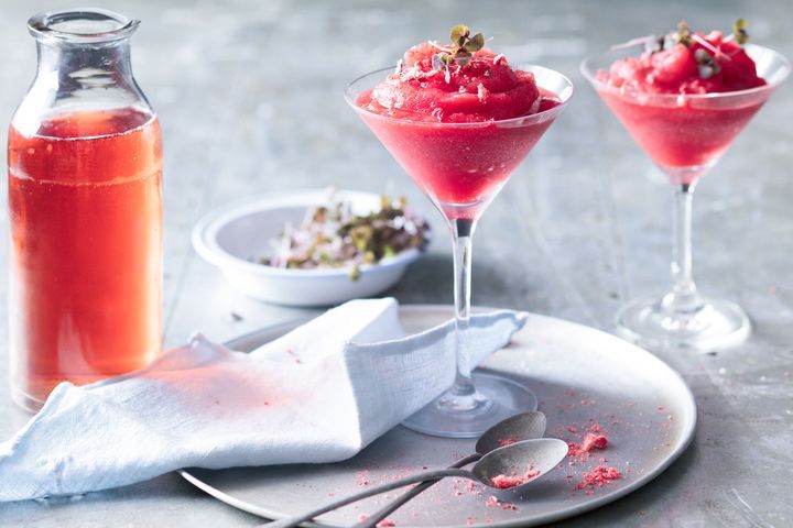Cooking Coctails Wild raspberry and hibiscus frosé