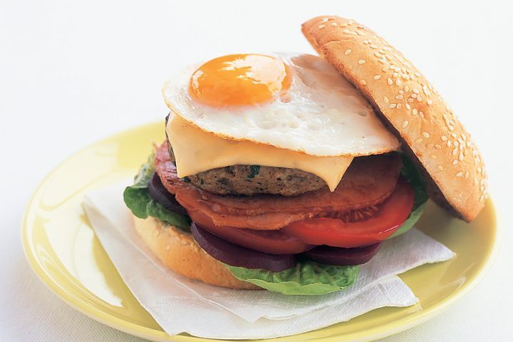 Cooking Appetiziers Beef burgers with the lot