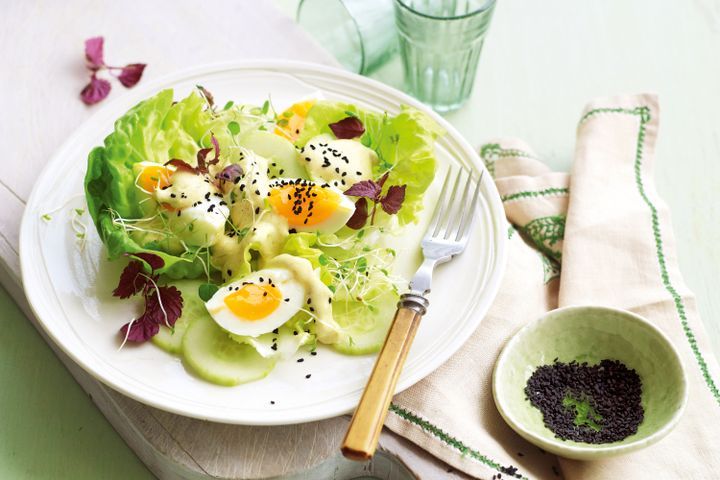 Cooking Eggs Curried egg garden salad