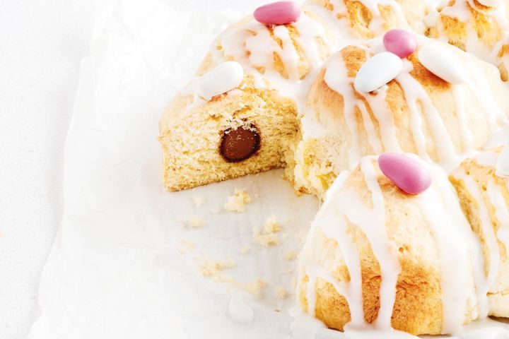 Cooking Desserts Easter pull-apart scone cake