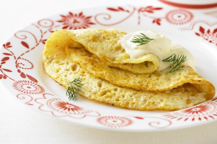 Cooking Eggs Eggwhite and corn omelette