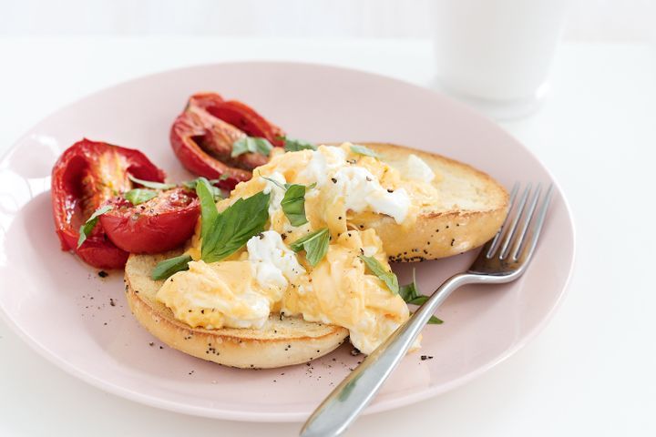 Cooking Eggs Goats cheese and basil scrambled eggs