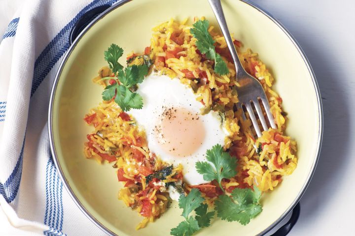 Cooking Eggs Indian pilaf with eggs