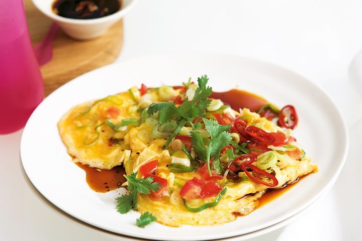 Cooking Eggs Stir-fried eggs and tomatoes with chilli soy sauce