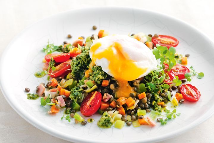 Cooking Eggs Warm lentil salad with poached egg & pesto