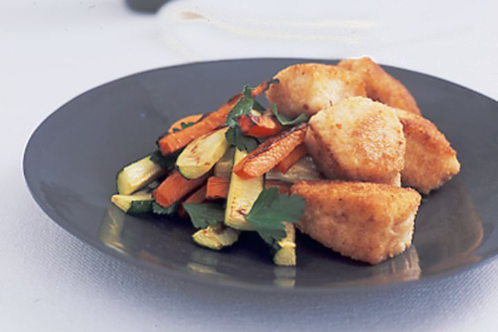 Готовим Fish Fish nuggets with carrot and zucchini chips