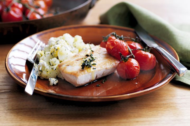 Cooking Fish Kingfish and crushed potatoes with goats cheese