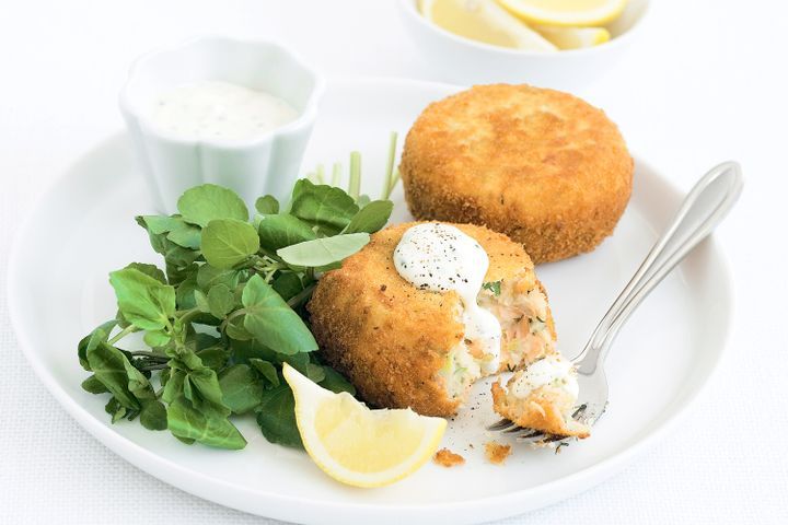 Cooking Fish Salmon and dill fishcakes