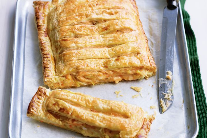 Cooking Fish Salmon and leek tart