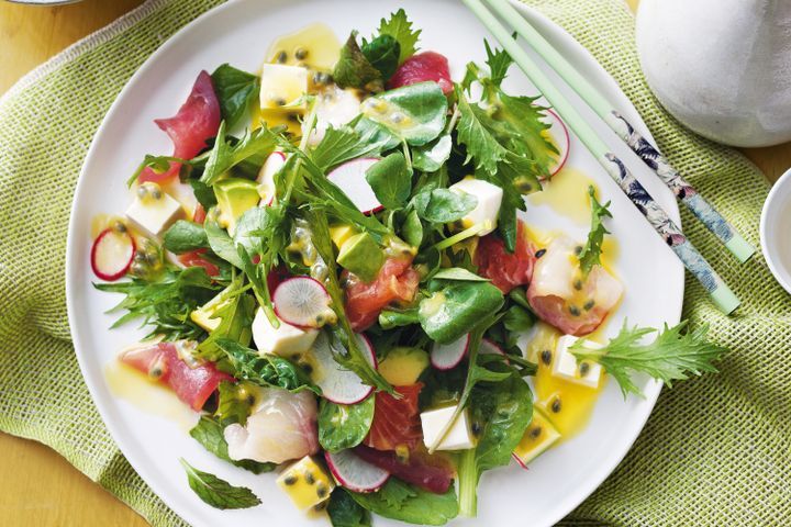 Cooking Fish Sashimi salad with wasabi & passionfruit dressing