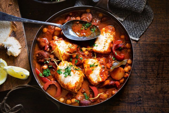 Готовим Fish Spanish-style fish stew