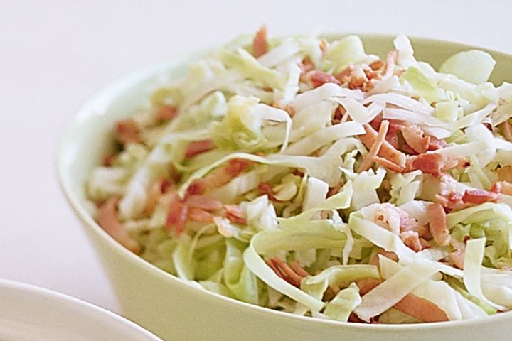 Cooking Fish Steamed cabbage with crisp bacon