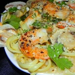 Cooking Health Garlic Shrimp Linguine