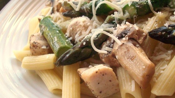 Cooking Health Penne with Chicken and Asparagus