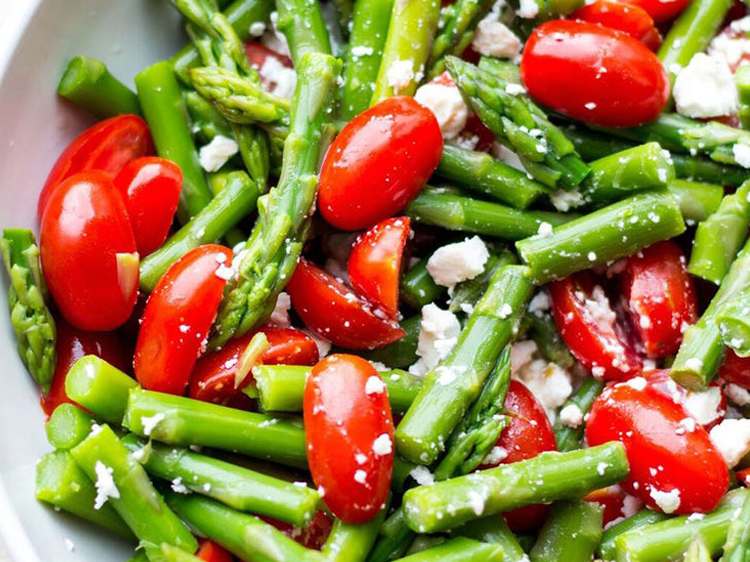 Готовим Meat Parmesan-Roasted Asparagus and Tomatoes