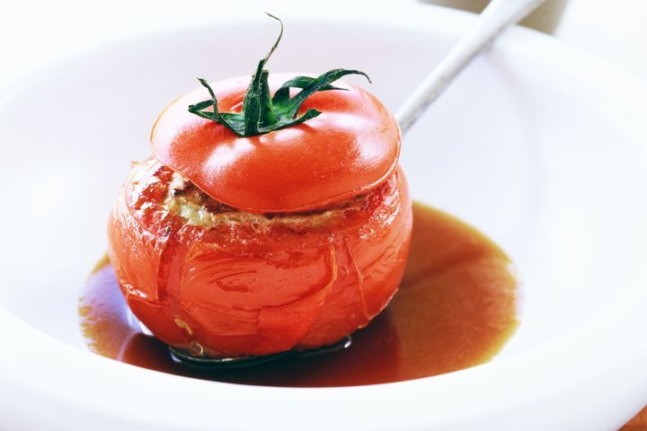 Cooking Meat Asian-style stuffed tomatoes