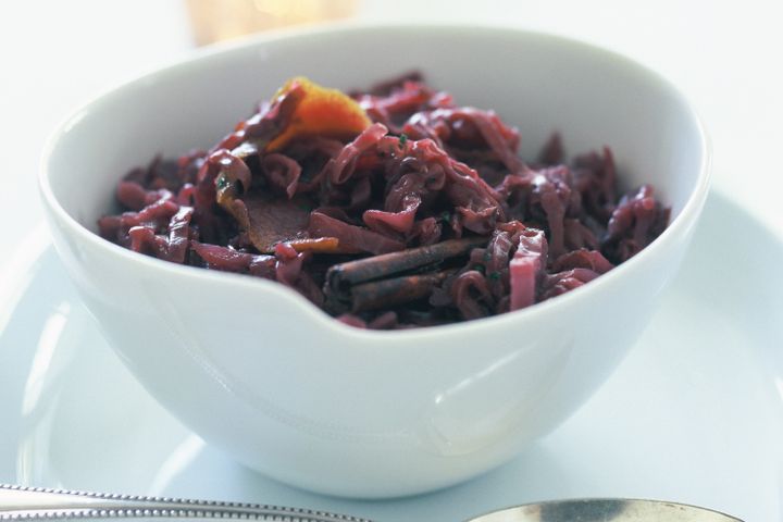 Cooking Meat Braised red cabbage