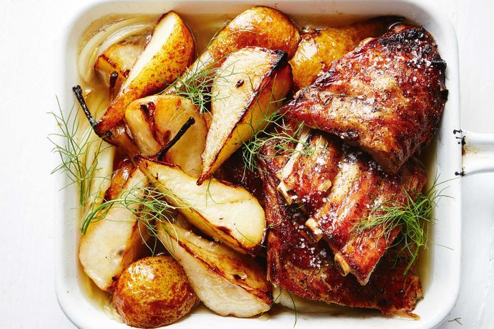 Cooking Meat Ginger ale pork ribs with pear and fennel