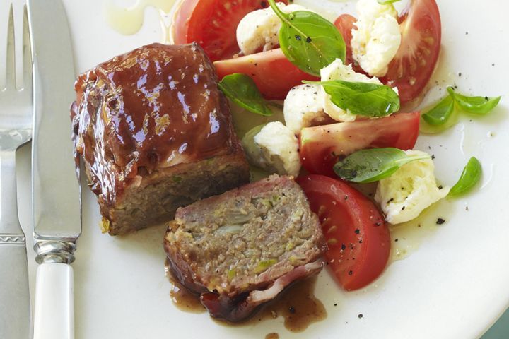 Cooking Meat Glazed mini meatloaves