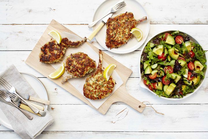 Готовим Meat Haloumi and herb crumbed pork cutlets