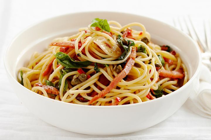 Cooking Meat Ham, chilli and basil pasta