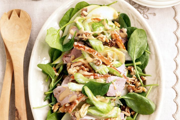 Cooking Meat Pork, pear and walnut salad