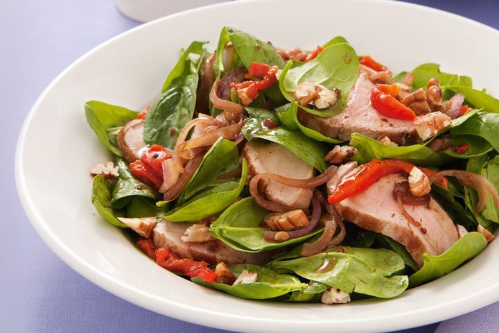 Готовим Meat Pork, pecan and spinach salad