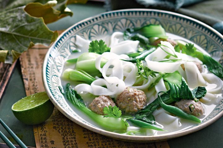 Cooking Meat Pork ball & pak choy noodle soup