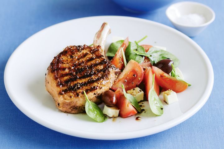 Готовим Meat Pork cutlets with Greek salad