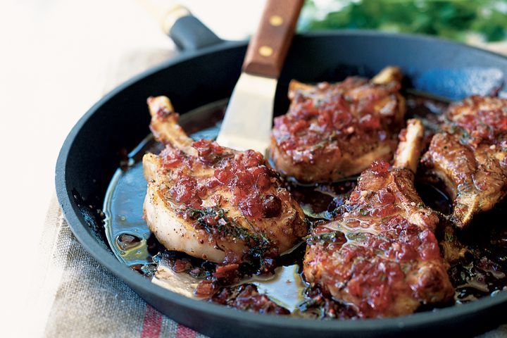 Cooking Meat Pork cutlets with cranberry wine sauce (low-fat)