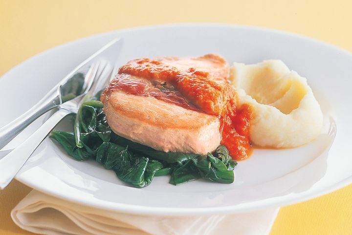 Готовим Meat Pork saltimbocca with tomato & spinach