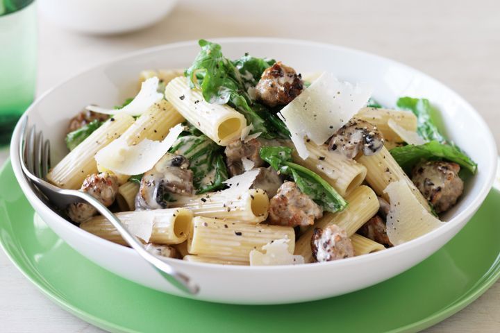 Cooking Meat Pork sausage, mushroom and rocket pasta